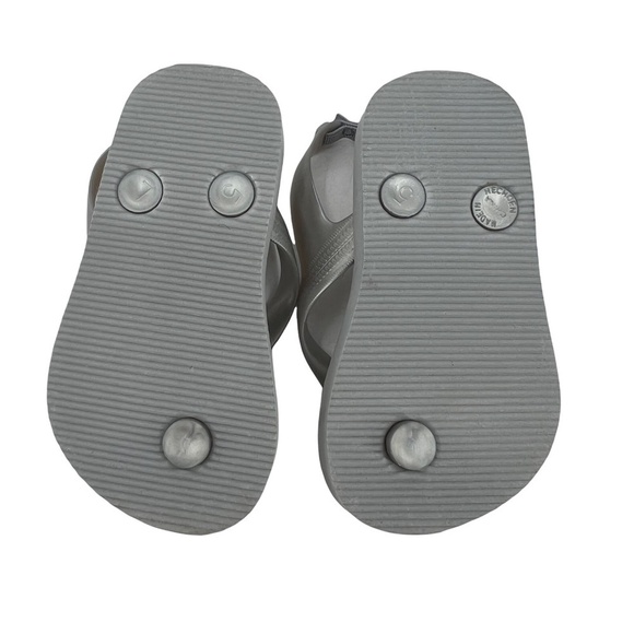 Old Navy Silver Flip Flop Slingback Sandals Size 5 Little Girl's - Picture 7 of 7